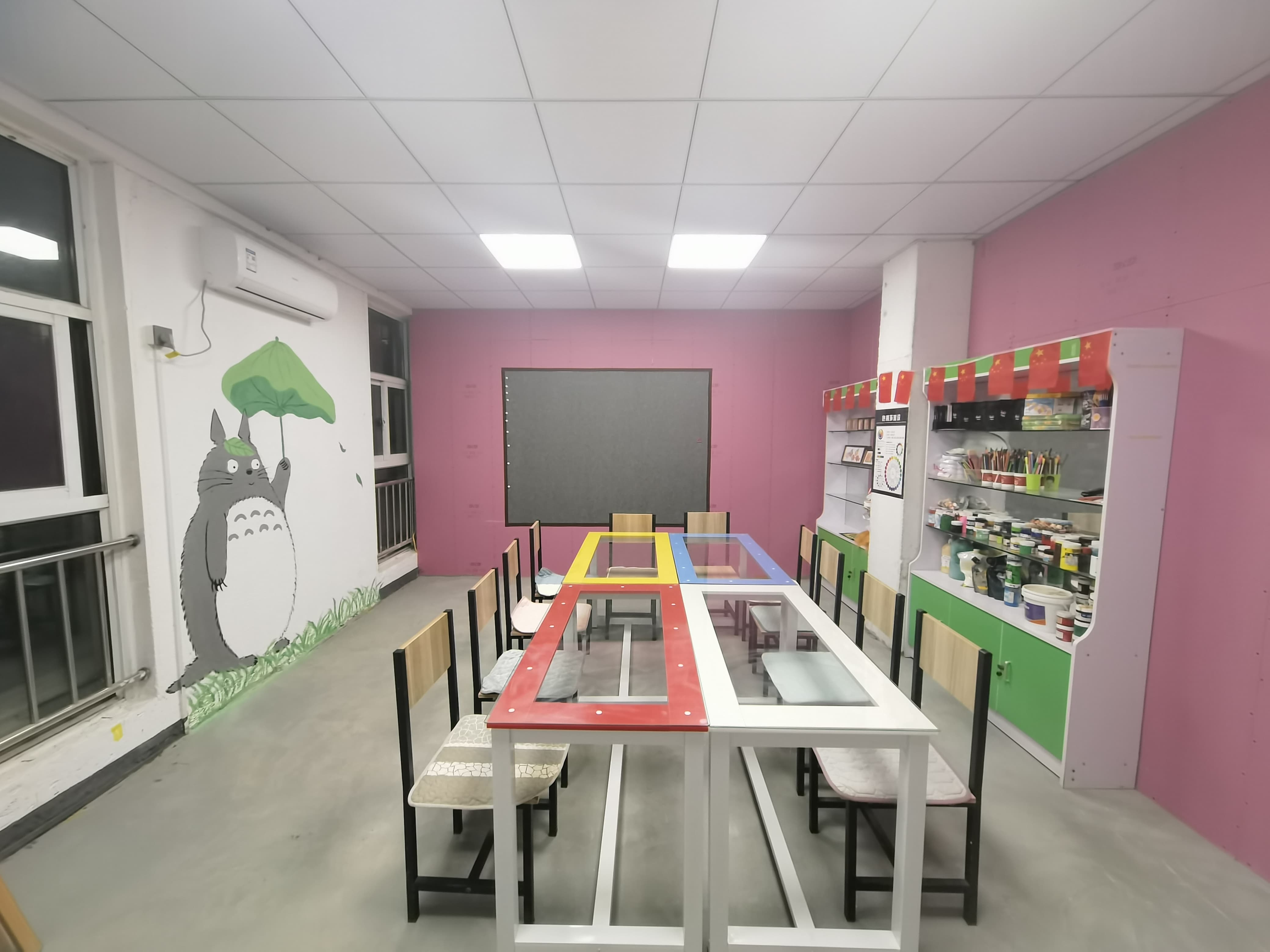 泊艺美术画室-作品展示区