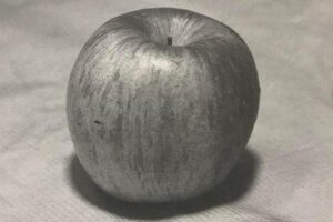 素描画苹果的基本步骤和注意要点有哪些？