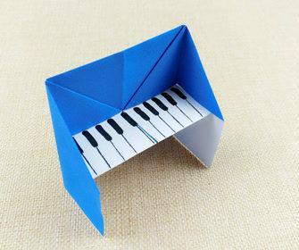 钢琴折纸怎么做简单又好看呢？(钢琴折纸)
