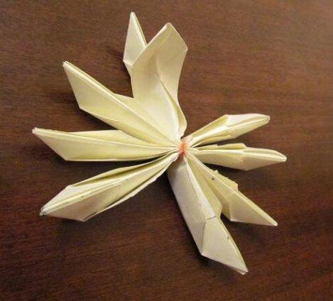 莲花折纸怎么做简单又好看？(莲花折纸视频)