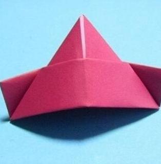 帽子折纸怎么折？教大家如何用纸折帽子(帽子折纸视频教程)