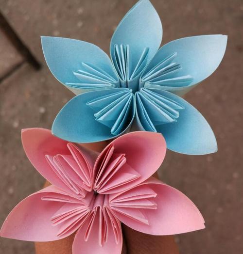 折纸樱花如何做简单又美丽？分享樱花的折法步骤(折纸樱花教程)