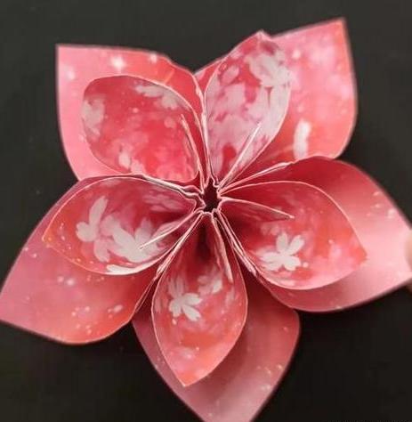 手工折纸古风头饰怎么制作简单又美丽？(小女生手工折纸古风扇子)