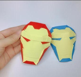 折纸钢铁侠手套怎么做？教你怎么用一张纸做钢铁侠手套装(自制钢铁侠的折纸教程)