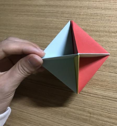 纸陀螺怎么折？详解折纸陀螺的折法(正方形纸折陀螺)