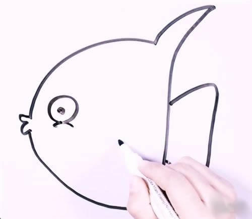 手把手教你画简单的热带鱼