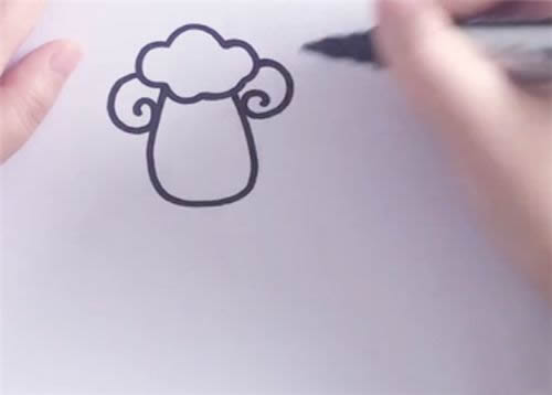 一步步教你画简单的小羊