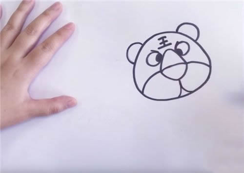 涂色的卡通老虎简笔画步骤