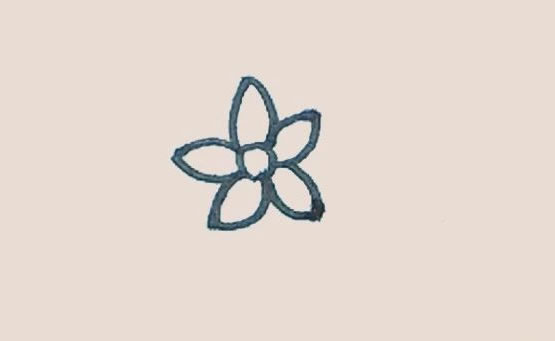 水仙花简笔画的画法步骤 水仙花简笔画的画法步骤