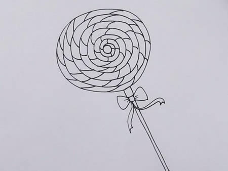 好看的彩虹棒棒糖简笔画