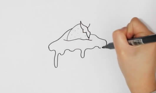 草莓蛋糕简笔画