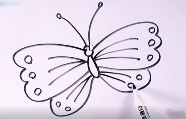 简笔画蝴蝶的画法步骤 简笔画蝴蝶的画法步骤