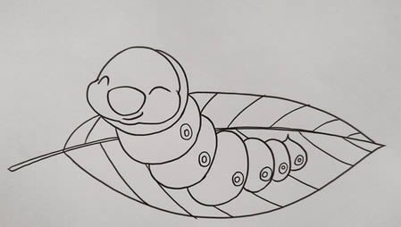 可爱的蚕宝宝简笔画